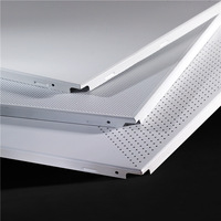 Material decorativo de metal para techo, azulejos de techo de aluminio, clip de 600X600 en azulejos de techo falso suspendidos