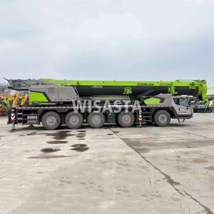 Construcción de alta calidad 2021 Zoomlion 200 toneladas grúas de camión de elevación usadas todo terreno a la venta - Product Image 3