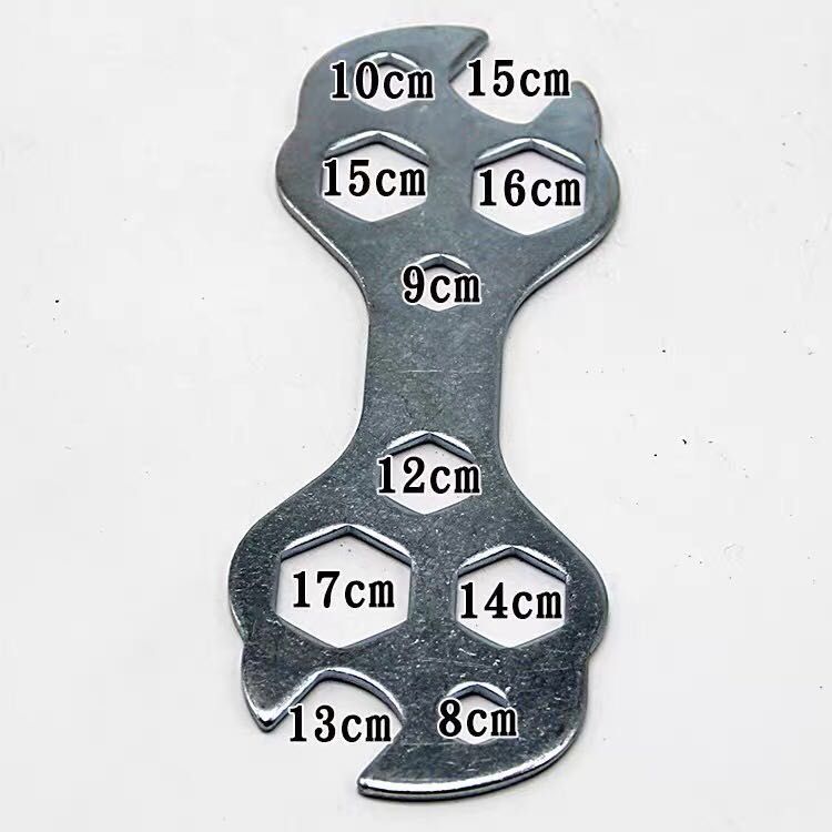 Two thick decorative wrenches (45 grams each).