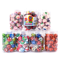 Fabrieksdirecte verkoop Halal grappige fruitige aardbei globe oog vlag snoepjes fruit sandwich Halloween aanbieding