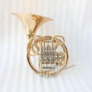 Hoge Kwaliteit Koperblazers Professionele Franse Hoorn Gold Lak Franse Hoorn Instrument Imiteren 103 Serie