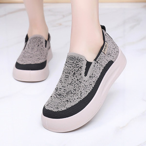 Twinkle Factory Fashion Joker Chaussures de course légères et confortables décontractées Baskets durables pour femmes pour les parents - Product Image 3