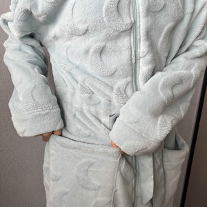 OEM Factory Customized <strong>Thick</strong> Warm Flannel Bathrobes Unisex Jacquard <strong>Dressing</strong> <strong>Gown</strong> for Home Women's Sleepwear - Product Image 4