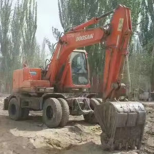 Excavatrice multifonctionnelle sur chenilles originale de la Corée DOOSAN DH150-7 Hyundai à haut rendement en bon état d'occasion en vente - Product Image 1