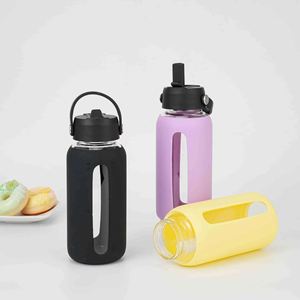 Botella de Agua Personalizada de Vidrio Borosilicato de Alta Calidad, 26oz 800ml, con Funda de Silicona, Libre de BPA, Tapa con Rosca y Popote, para Viajes y Fitness - Product Image 2