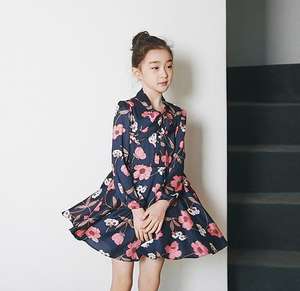 Robe de mariée une pièce à col halter, style designer, pour église - Product Image 2