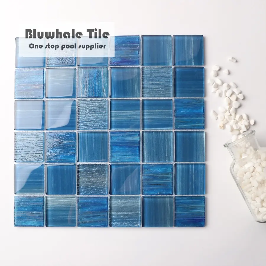 Bluwhale กระเบื้องโมเสคผนังห้องน้ำ, กระเบื้องโมเสคสีฟ้าละลายคริสตัลร้อน2x2สี่เหลี่ยมผนังกระจกสระว่ายน้ำ
