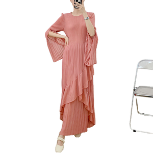 Nouvelles robes décontractées Miyake longues plissées pour femmes élégantes et solides robes pour dames de taille libre pour les vacances style doux - Product Image 5