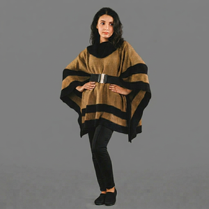 Poncho en tricot acrylique pour femme, coupe ample personnalisée, châle en maille d'automne, extensible dans les quatre sens, respirant et léger pour le cyclisme - Product Image 1