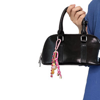 Porte-clés tendance et stylé en résine acrylique avec nœud et breloque cœur en lucite, pendentif de sac polyvalent, style Instagram, succès viral