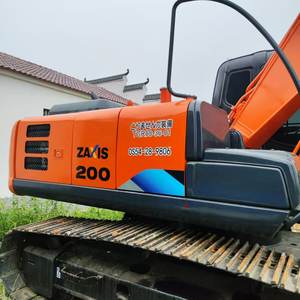 Pelle sur chenilles Hitachi ZX200 20T d'occasion en gros | Pelle d'occasion japonaise pour projets miniers - Product Image 5