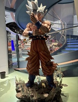 Figure d'action de film grandeur nature en résine de fibre de verre Dragon Ball Dessin animé Anime Résine Goku Sculpture
