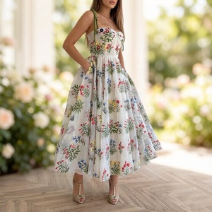 <span class=keywords><strong>Abito</strong></span> Sexy con <span class=keywords><strong>Spalline</strong></span> <span class=keywords><strong>Incrociate</strong></span> e Schiena Scoperta, Vestito Ricamato - Product Image 3