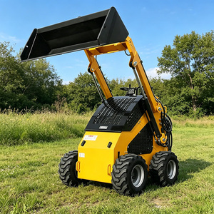 Mini-chargeuse compacte sur chenilles pour jardin et ferme, avec plusieurs accessoires - Product Image 6