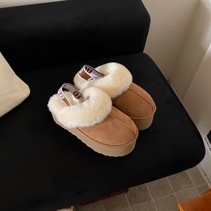 2025 Trending Uggs <span class=keywords><strong>stivali</strong></span> da neve termici in montone da <span class=keywords><strong>donna</strong></span> grossi stivaletti in vera pelle fodera leggera per tenere al caldo - Product Image 1