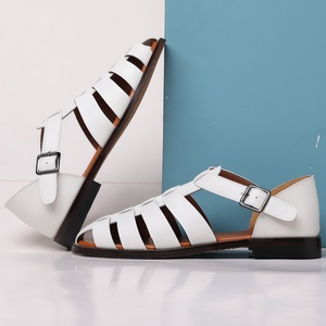 Sandales romaines décontractées de luxe pour hommes grandes tailles, respirantes, été 2025, tige en PU, semelle extérieure en caoutchouc, fermeture à boucle - Product Image 3