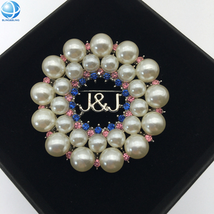 Spilla da bavero JJOA con catena di perle e nappa, ciondolo con lettere JJ in cristallo rosa e blu, spilla per gioielli della confraternita Jack and Jill of America - Product Image 4