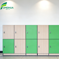 Casier d'étudiant compact en stratifié HPL assemblé, avec serrure électronique et à clé, étanche, ignifuge et durable pour les couloirs scolaires