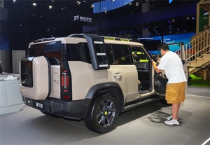 China de alto rendimiento JETOUR X70 <span class=keywords><strong>PLUS</strong></span> con 5 asientos nuevo diseño de <span class=keywords><strong>coches</strong></span> de gasolina de velocidad rápida - Product Image 2