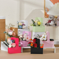 Boîte cadeau personnalisée romantique faite à la main en forme de fleur pour café à emporter, boîte cadeau en papier kraft pour l'emballage de café et de pâtisserie