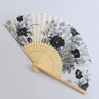 Éventail pliant miniature japonais et chinois en bambou peint, portable léger pour l'été, en tissu simple face, pour la danse, personnalisé pour le Nouvel An, classique