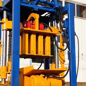 เครื่องผลิตอิฐคอนกรีต QM2-45เครื่องผลิตอิฐกลวงแบบอัตโนมัติสำหรับเครื่องจักรผลิตบล็อคขนาดเล็ก - Product Image 3