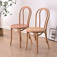 Chaise de salle à manger en bois massif antique vintage française rétro avec dossier rond en bois de hêtre naturel pour restaurant café