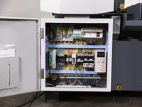 Scie à ruban à double colonne CNC entièrement automatique H-330B avec moteur de 4,0 kW pour la découpe des métaux
