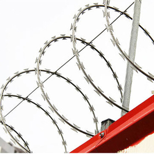 500 metros <span class=keywords><strong>por</strong></span> rollo de acero inoxidable galvanizado tipo cruz <span class=keywords><strong>Concertina</strong></span> Razor Wire para protección de seguridad - Product Image 6