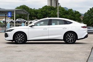 Venta al por mayor: Vehículo híbrido enchufable BYD Qin L Dm-i 2026 de largo alcance, 210 km/128 km, sedán de 5 asientos con volante a la izquierda - Product Image 2