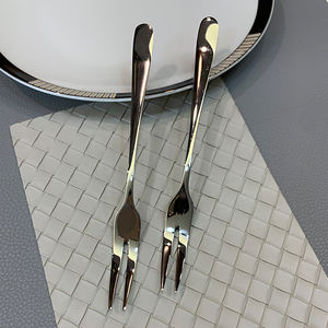 Fourchettes à fruits de luxe DF BC SUS 304 à 2 dents1 - Product Image 4