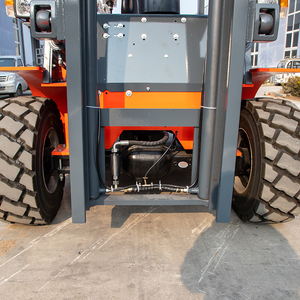 Carretilla elevadora diésel multiusos de alta resistencia de 3-6 toneladas con 4WD para carretilla elevadora todoterreno integrada de barro para granja de fábrica - Product Image 4