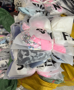 Grande réduction sur les vêtements en vrac pour les soldes de liquidation de vêtements pour femmes, vente de robes en vrac variées et mélangées - Product Image 6