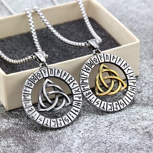 Collar nórdico de acero inoxidable con colgante de runas vikingas y diseño de nudo celta para hombre, joyería de regalo - Product Image 1