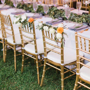 Sillas Chiavari de Resina Dorada con Núcleo de Acero, Resistentes y Duraderas, para Banquetes, Bodas y Eventos, con Cojín - Product Image 1