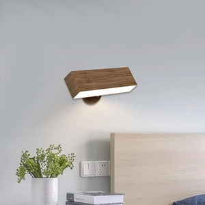 Lámpara de Pared de Madera Giratoria 360° de Nuevo Diseño, Inalámbrica, Recargable por USB, Magnética, LED, para Lectura en la Mesita de Noche - Product Image 2