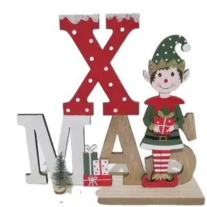 Lussuosi regali di Natale con scintillanti decorazioni elfo