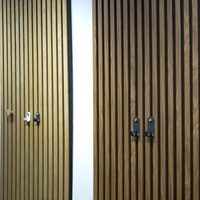 Panneaux acoustiques en bois perforés de grande taille, panneaux absorbants le son pour plafond, pour salle d'exposition