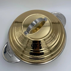 Achetez une casserole avec un chauffe-plat finition dorée, casserole en métal de style antique pour servir les aliments. - Product Image 5