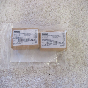 Supresor de sobretensiones NIB 3RT2916-1BB00 Lote de 2 - Product Image 1