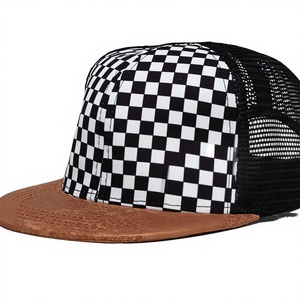 Gorra Trucker Clásica Unisex Deportiva Ajustable de Malla Bordada al por Mayor de 6 Paneles Personalizada con Cierre a Presión y Diseño de Tablero de Ajedrez - Product Image 2