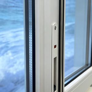 ประตูบานเลื่อนสามราง UPVC 112 คุณภาพสูง พร้อมฉนวนกันความร้อน โครงสร้างแข็งแรงทนทาน สำหรับใช้ในที่อยู่อาศัยและอาคารพาณิชย์ - Product Image 2