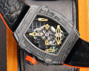 Montre à quartz de luxe pour homme en fibre de carbone, cadran quadrillé, design ajouré en fil d'acier, étanche, bracelet, cadeau - Product Image 4