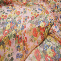 Vente en gros de tissu en soie naturelle froissée GGT à motifs floraux incroyables pour robe d'été pour femmes