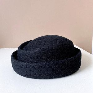 Chapeau rond concave pour femme en feutre de laine Chapeau de peintre tendance élégant Chapeau de pilulier - Product Image 4