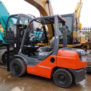 Le Japon a utilisé le chariot élévateur d'origine 8FD30 3T vente chariot élévateur diesel chariot élévateur japon Komatsu 3 tonnes Isuzu moteur bon - Product Image 3