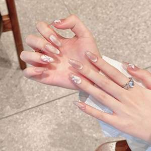 Lancement de Nouveaux Produits - Faux Ongles Stiletto Carrés Effet Œil de Chat Transparent Doux Papillon Cristal de Glace Pré-dessinés Faits Main - Product Image 1