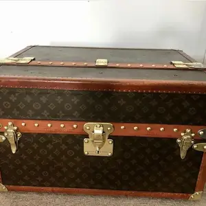 Vendita moda armadio tronco storia appendiabiti antico bagaglio borsa accessorio chiusura fibbia