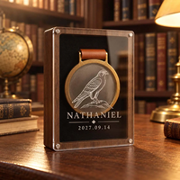 Boîte de présentation de médailles en bois personnalisée gravée au laser, boîte à souvenirs pour récompenses, réalisations, retraite, cadeau de graduation