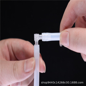Codo de plástico en forma de L de 3,9 mm, accesorio transparente para mangueras de acuarios - Product Image 3